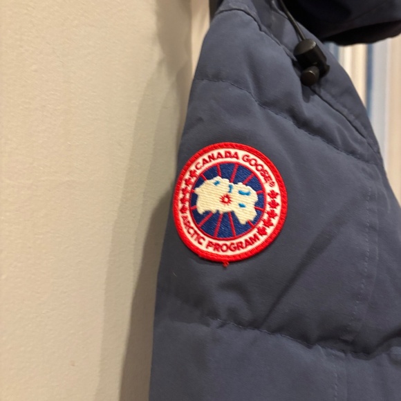 Canada Goose Jacket - Picture 5 of 7
